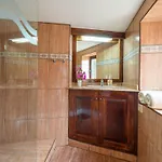 Castillo Bentley Schlafen In Einer Vulkanischen Hoehle By Interhome *