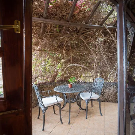 Castillo Bentley Schlafen In Einer Vulkanischen Hoehle By Interhome