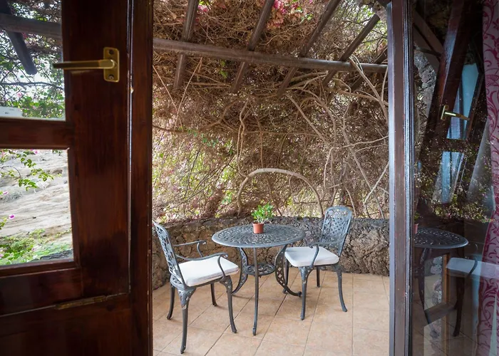 Castillo Bentley Schlafen In Einer Vulkanischen Hoehle By Interhome