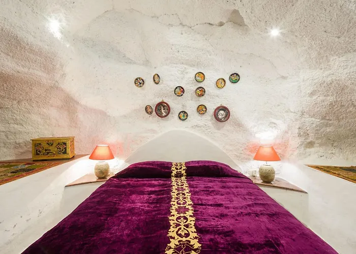 Ferienhaus Castillo Bentley Schlafen In Einer Vulkanischen Hoehle By Interhome *