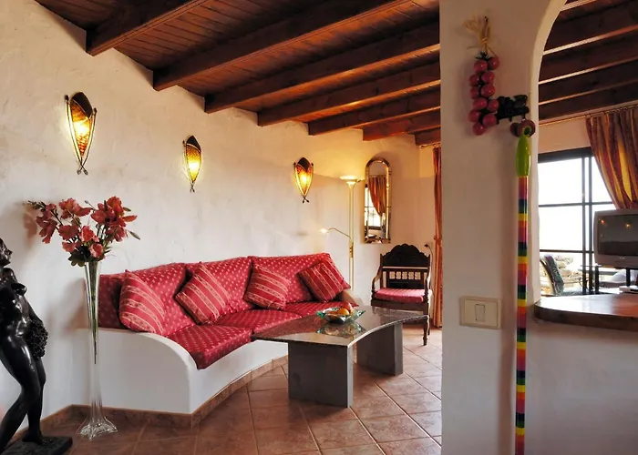 Castillo Bentley Schlafen In Einer Vulkanischen Hoehle By Interhome * Tías