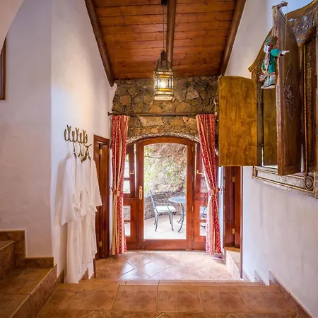 Castillo Bentley Schlafen In Einer Vulkanischen Hoehle By Interhome Tías