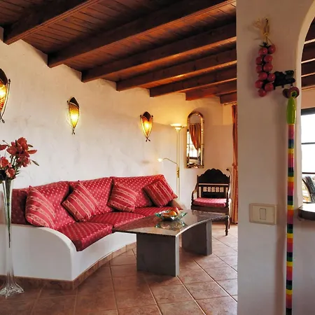 Castillo Bentley Schlafen In Einer Vulkanischen Hoehle By Interhome * Tías