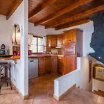 Castillo Bentley Schlafen In Einer Vulkanischen Hoehle By Interhome * Tías